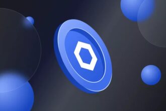 Chainlink shows a bullish pennant pattern with price steady around $24. Whale activity and shrinking reserves indicate potential price movements ahead